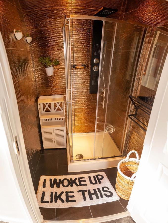 Opulent 1 Bedroom Cosy Suite 伯明翰 外观 照片